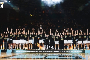 媒体人：金色的雨为上海交大落下 他们在AUBL讲了一个好故事