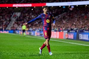 每体：佩德里等多位国脚将在周三回归巴萨，加入到季前备战中
