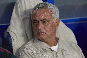 阿斯：皇马新后防由科纳特库库赫伊森邓弗里斯组成，仍有提升空间