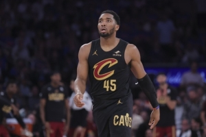 10年NBA生涯最想重打哪场比赛？米切尔：东决G1对阵尼克斯！