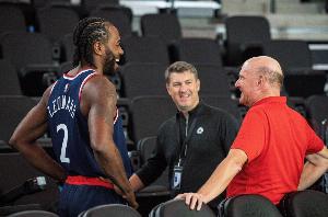小卡成最大赢家？NBA声誉受损 快船重罚5个首轮 小卡仅罚70万脱身