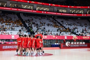 中国之声：因护照丢失李月汝无缘世界杯 中国女篮将如何应对？