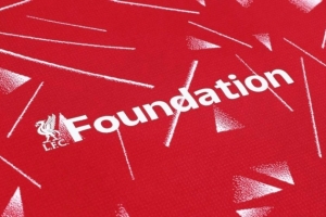 利物浦官方：俱乐部基金会Logo将在欧冠中再次出现在球衣背面