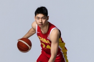 高效输出！崔永熙5投3中&三分4中2得到8分5板2助 正负值+26