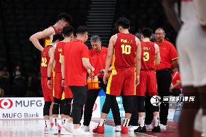 媒体人：有人认为男篮阵容打亚运浪费 但上届丢金咱们得找回场子