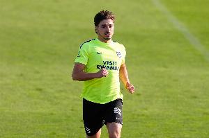 六台：小蜘蛛转会巴萨失败后经历煎熬，身体受到影响不得不就医
