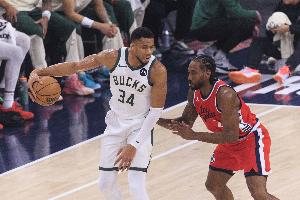格雷夫斯：伦纳德是NBA最伟大的防守者 和他并肩作战不可思议