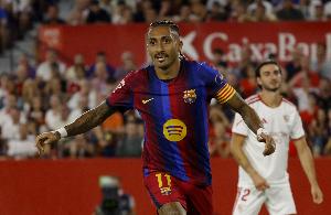 塞尔：拉菲尼亚门前嗅觉堪称完美，未进金球奖候选反而成为动力
