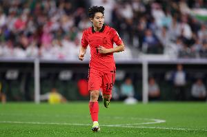 李刚仁：代表韩国出战不需要额外动力，我会为教练和球队付出一切
