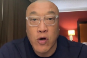 马健：活塞立场一直是想用非顶薪长期留住杜伦 就怕明夏白白失去