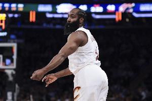哈登：海佐尼亚在海外的历练让自己迎来蜕变 他完美契合NBA潮流