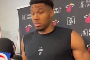 字母哥：我们的化学反应很棒 全队上下思想统一