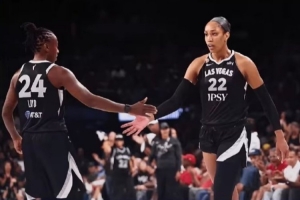 WNBA四强已出其三，飞翼、女武神争夺最后一个名额
