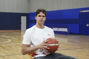 比贝罗维奇：为来NBA放弃了很多机会 不是来证明自己当过NBA球员