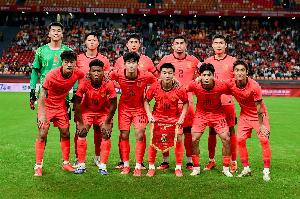 东体：邵佳一处境更举步维艰，国足有外界所不知的伤病问题