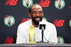 康利：以前客场来TD花园就很期待 如今终于能以主队球员身份体验