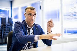 贝尔戈米：国米缺少速度无法低位防守反击，只能冒险阵型前压进攻