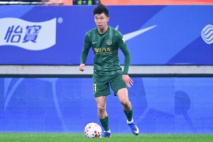 浙媒：王钰栋因感冒缺席赛前踩场训练 卡多索已经康复有望首发