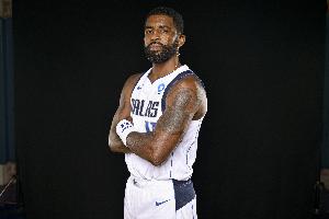 ESPN：若活塞决定进一步补强可考虑追欧文 队内多人欣赏他的能力