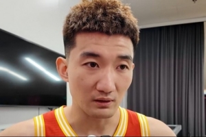 孙铭徽：脚还没有完全恢复 希望自己能够更多地带动年轻球员成长