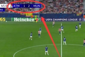 2-0→1-0→1-2？欧冠官方转播闹乌龙，曼联一度2-1反超马竞