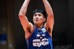 常规赛+俱乐部杯+季前赛！四川男篮终结跨赛季53连败